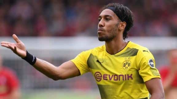 Aubameyang lapt lapt rules to his boot, Bosz had no other choice "Aubameyang laptop rules".
