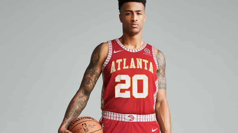 Hawks John Collins in Throwback Jersey