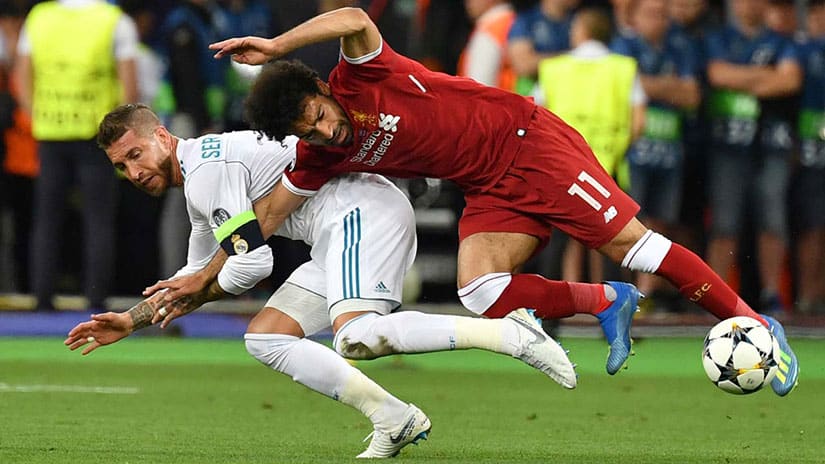 Ramos Appears to Mock Mo-Salah-with-Shoulder-Pat-at-UEFA-Awards