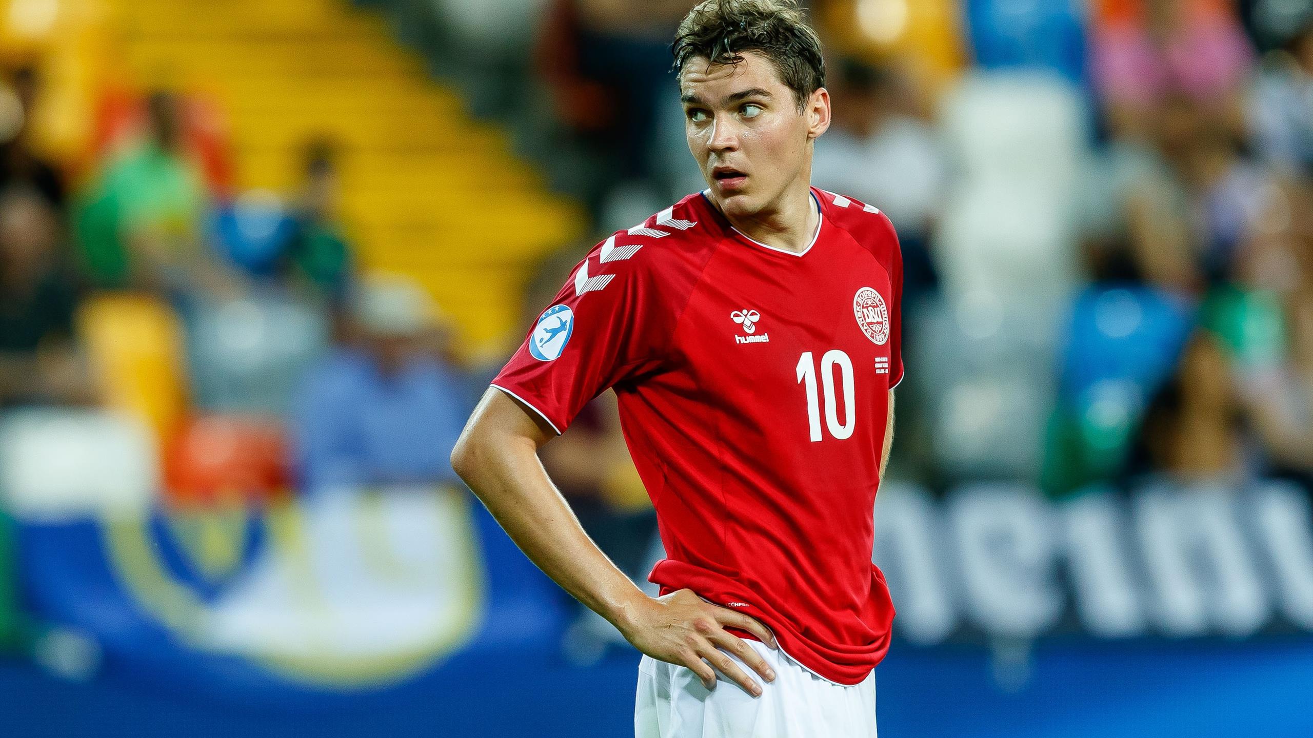 TSG Hoffenheim Injured Player Robert Skov.