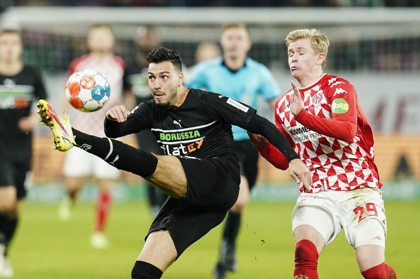 Mainz holds injury-hit Gladbach 1-1 in Bundesliga