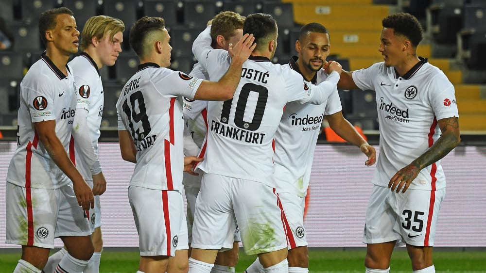 Draw in Istanbul Frankfurt top of the group in the last 16 Sports