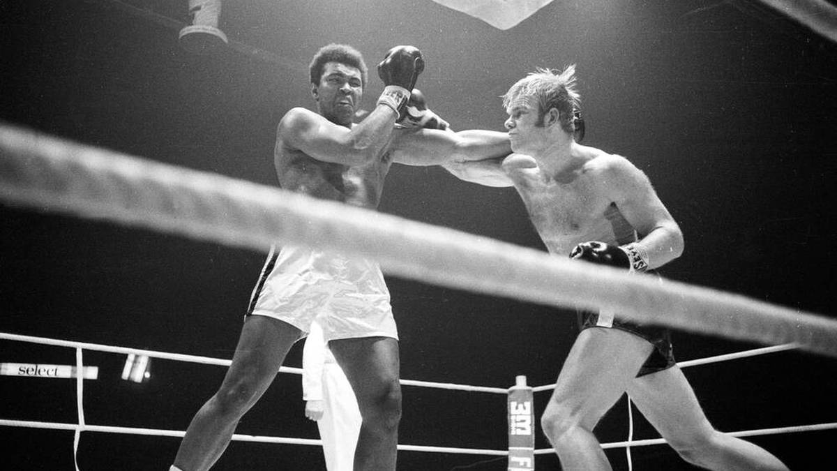 Jürgen Blin used surprising counter punches against Muhammad Ali.