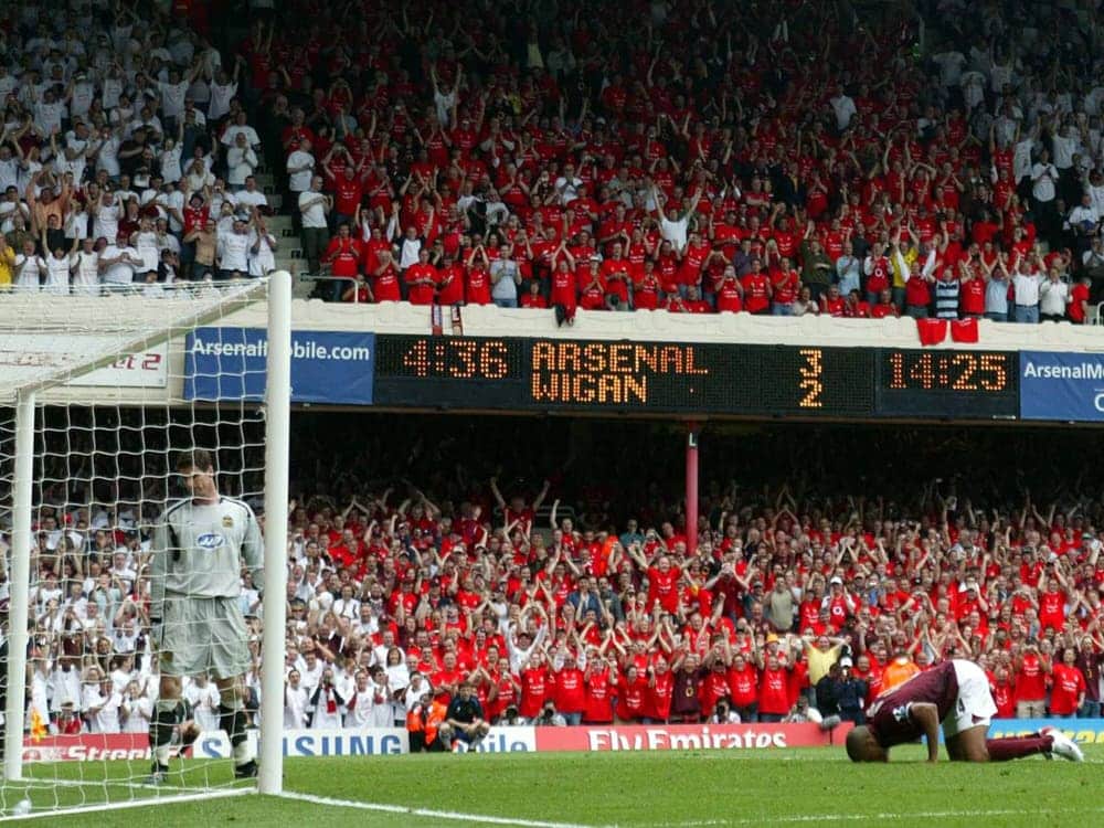 Thierry Henry celebrates the last goal at Highbury Stadium.