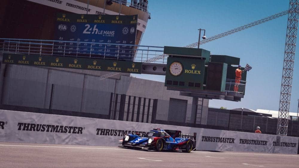 Après 24 heures de sport automobile virtuel, Realteam Hydrogen Redline est le premier à voir le drapeau à damier.