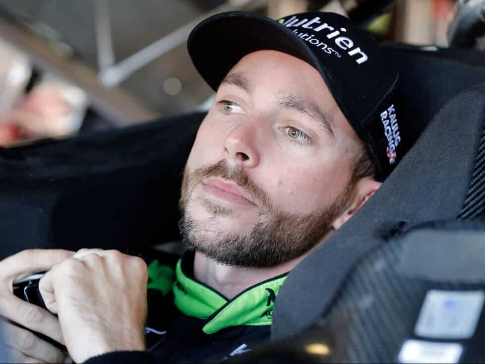 Пътят на Рос Частейн към победата в състезание на NASCAR беше труден.