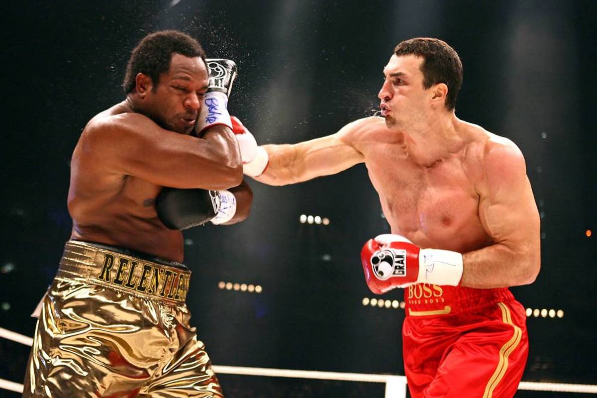 Brewster (l.) and Klitschko faced each other a second time in 2007