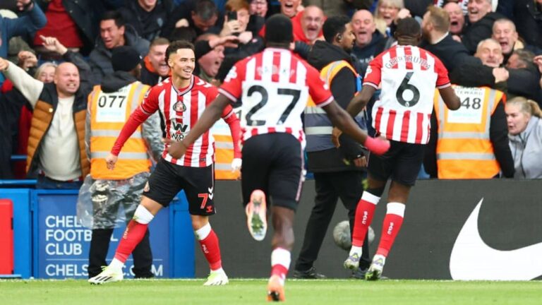Talbi shocks Chelsea: Sunderland wins deep into injury time