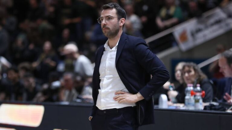 “At rock bottom”: Towers boss Willoughby responds to coaching question