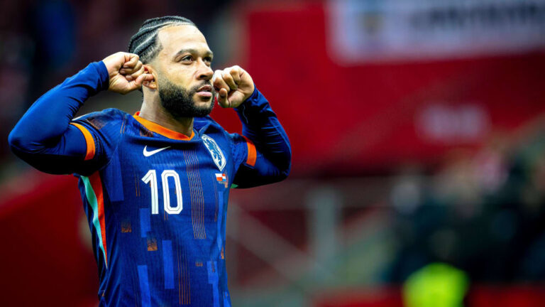 Depay’s goal not enough: Oranje still waiting for World Cup ticket