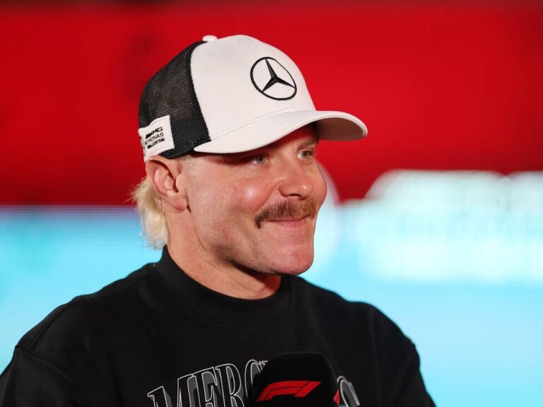 Bottas on a divine mission: The Finn marries a couple in Vegas