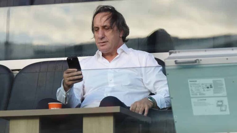 Betting scandal in Turkish soccer: Eight arrest warrants