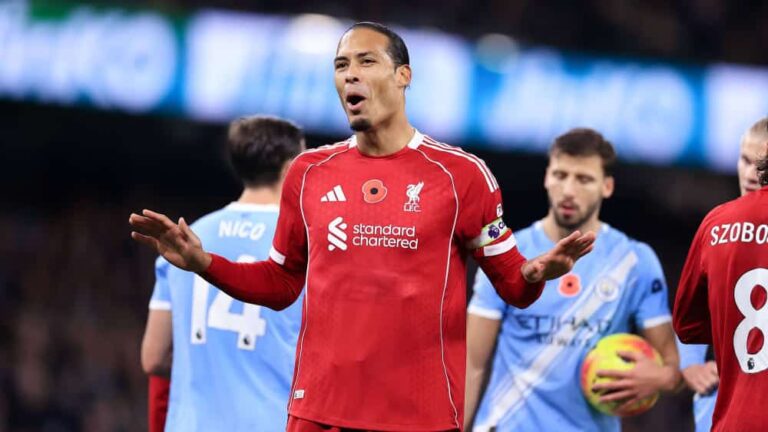 Liverpool protests against disallowed goal