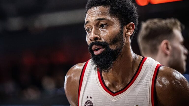 Foul on Dinwiddie in the final play? Here’s what Coach Parker has to say