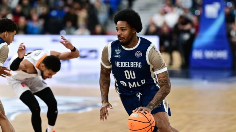 Heidelberg makes a statement: Home win keeps hopes alive