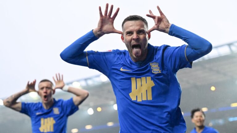 Double goal scorer Ducksch is now a game changer in Birmingham