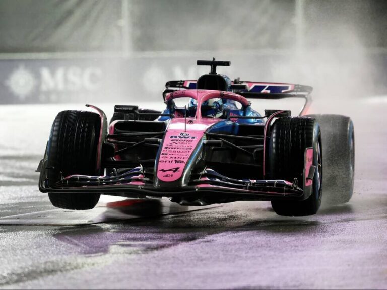 Gasly with “adrenaline” in P10, Colapinto “luckily not into the wall”