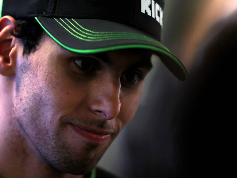 Then “slap me in the face”: Gabriel Bortoleto jokes with his friends