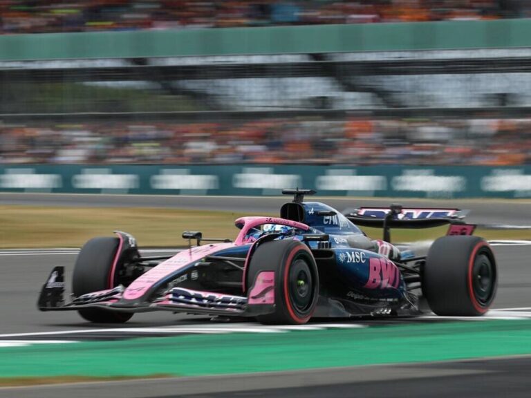 Alpine completes first shakedown with the A526 at Silverstone