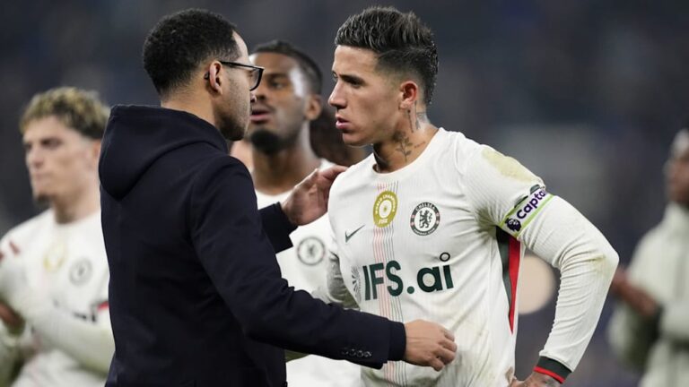 “Crossed the line”: Chelsea suspend Fernandez for two games