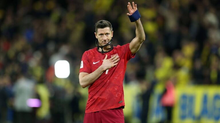 “Time To Say Goodbye”: Is that it for Lewandowski?